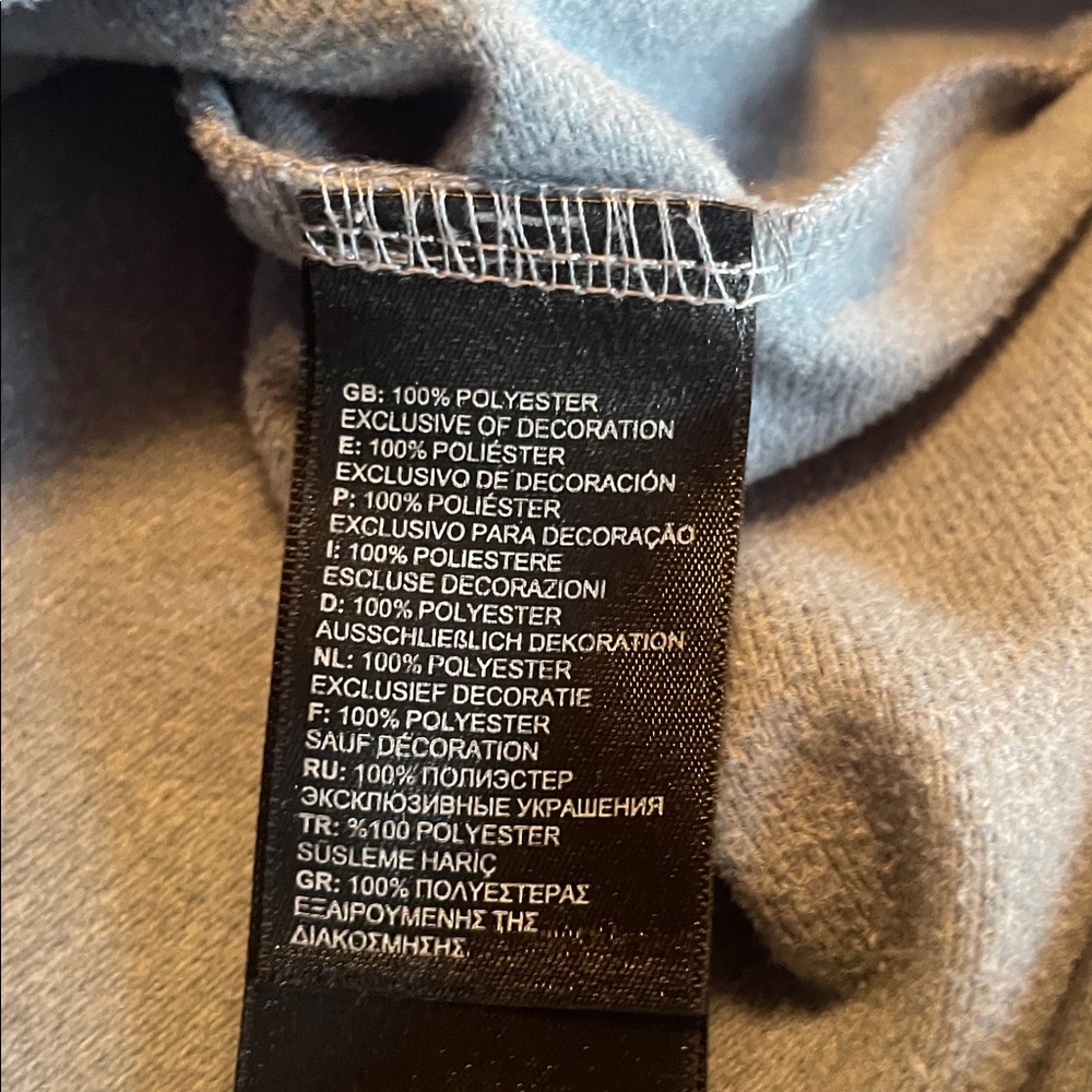 The North Face 1/4 zip up fleece - size women’s Medium - Picture 11 of 11